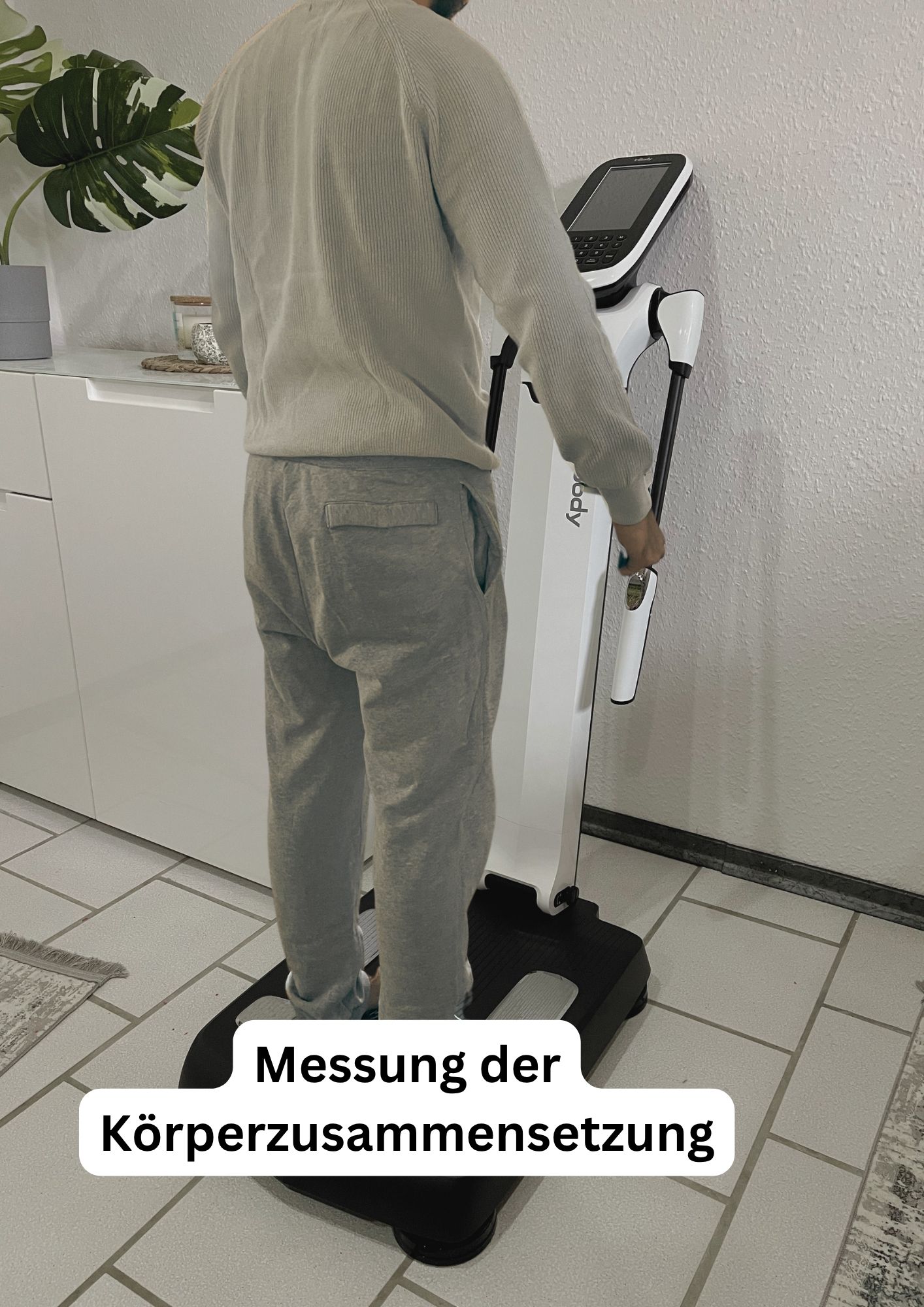 alt="Bioelektrische Impedanzanalyse in der Ernährungsberatung für Kinder Jugendliche und Erwachsene"